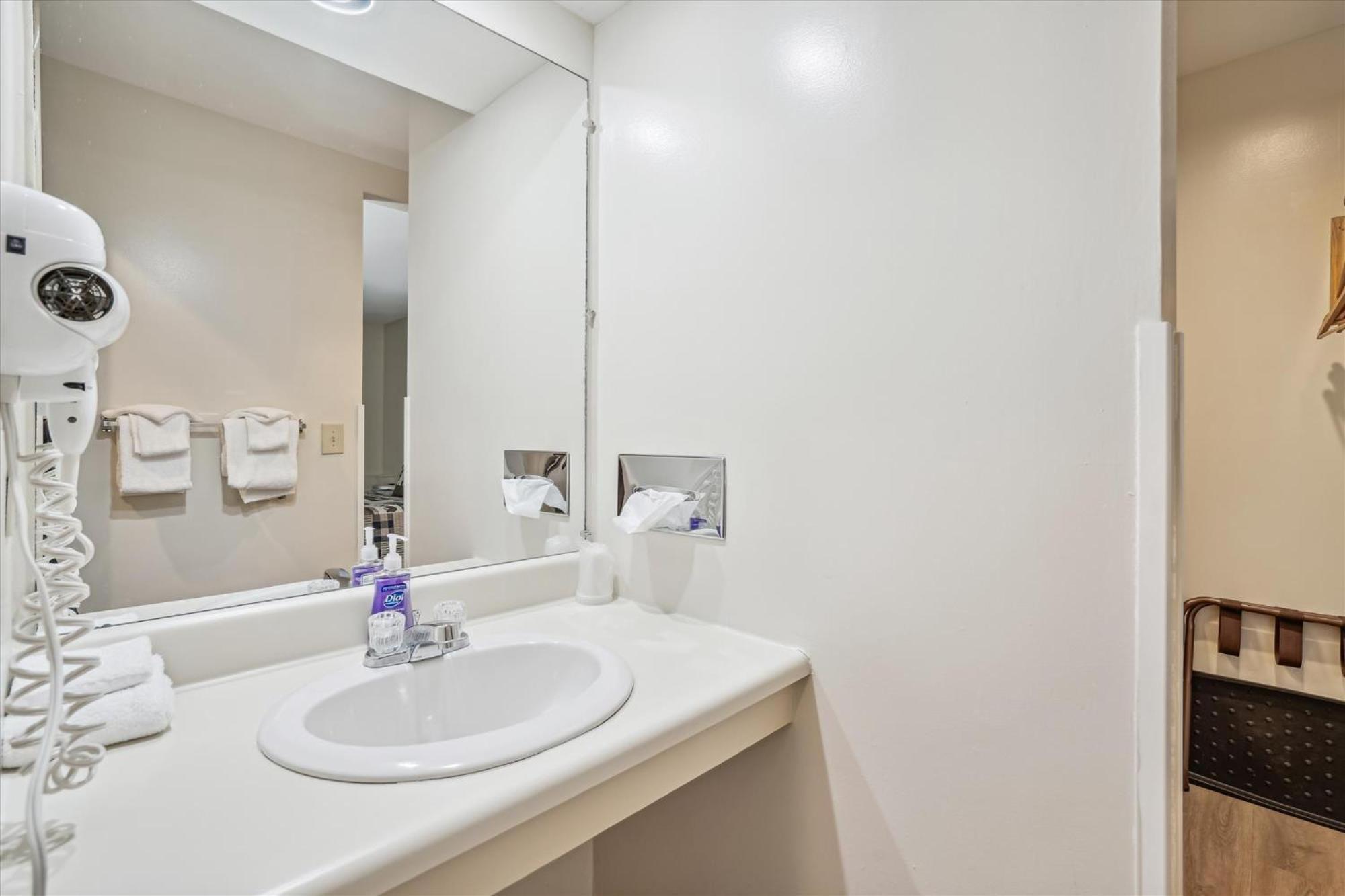 Cedarbrook Queen Studio 110 كيلنغتون المظهر الخارجي الصورة