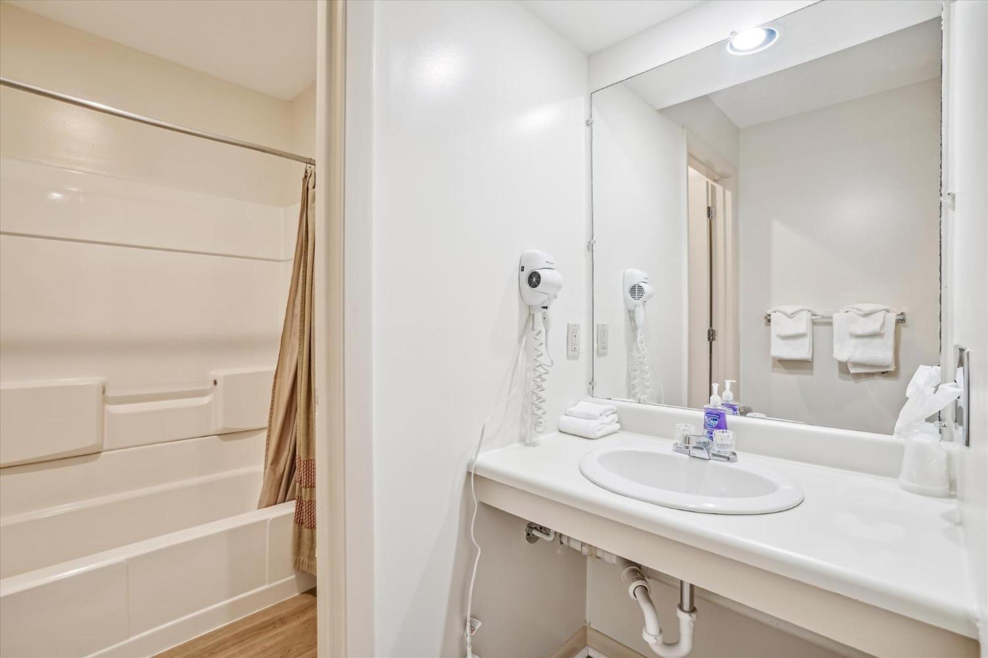 Cedarbrook Queen Studio 110 كيلنغتون المظهر الخارجي الصورة